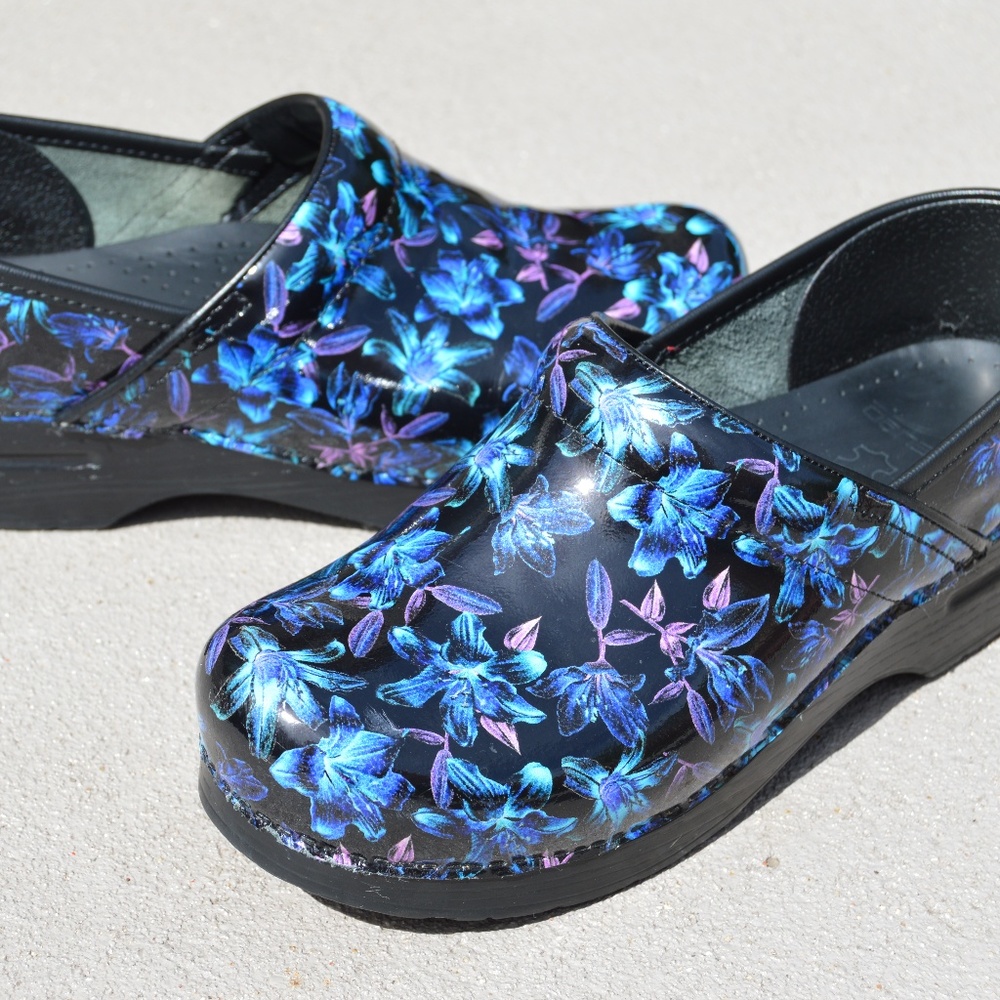 Dansko Professional Clog - Night Bloom 39